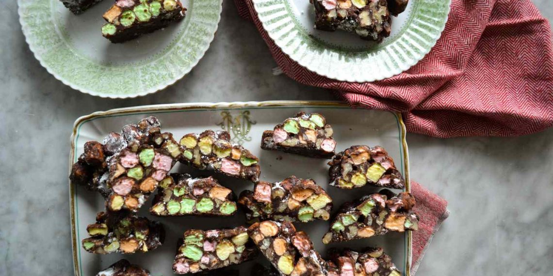 The Rise of Mini Desserts: Why Small-Batch Baking is Trending
